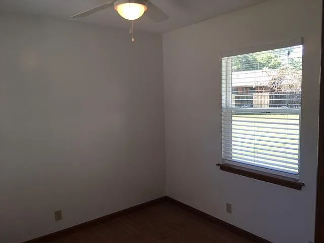 403 Somerset Rd — Photo 44