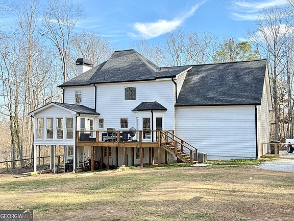 3rd image of 1661 Tipperary Cir