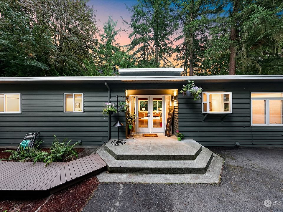 1st image of 4620 NE 192nd Street