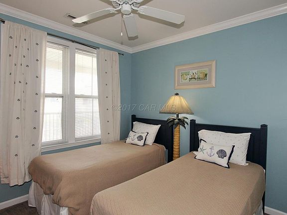 3rd image of 39 Fountain Dr W #4F