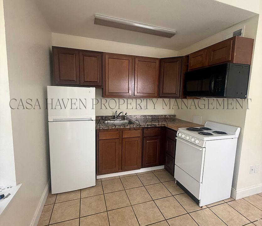 1st image of 122 Leach Dr APT 108