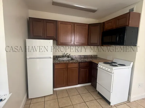 122 Leach Dr, Jonesborough, TN