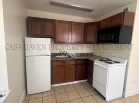 122 Leach Dr
