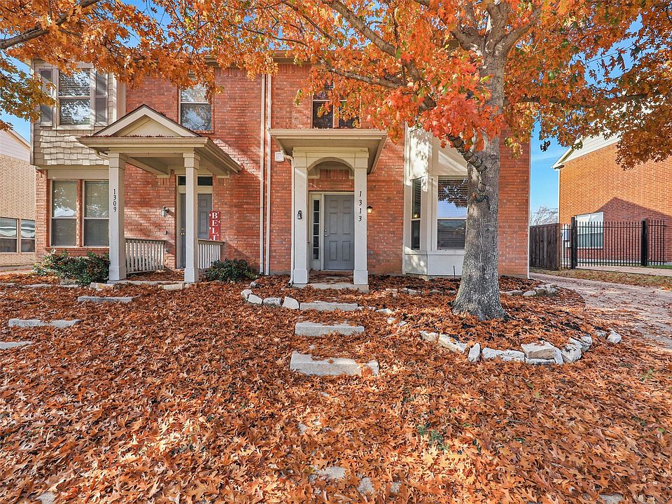 1st image of 1313 Ballymote Ln