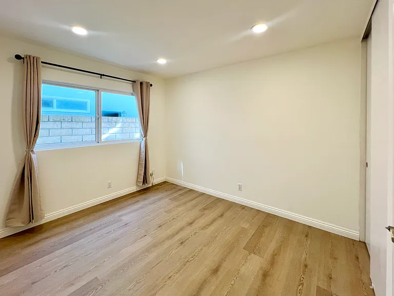 38 Carver — Photo 11