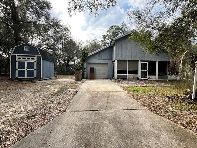 1st image of 40201 Oakridge Dr