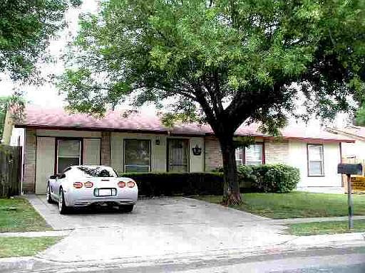 1st image of 2603 GIBBENS DR