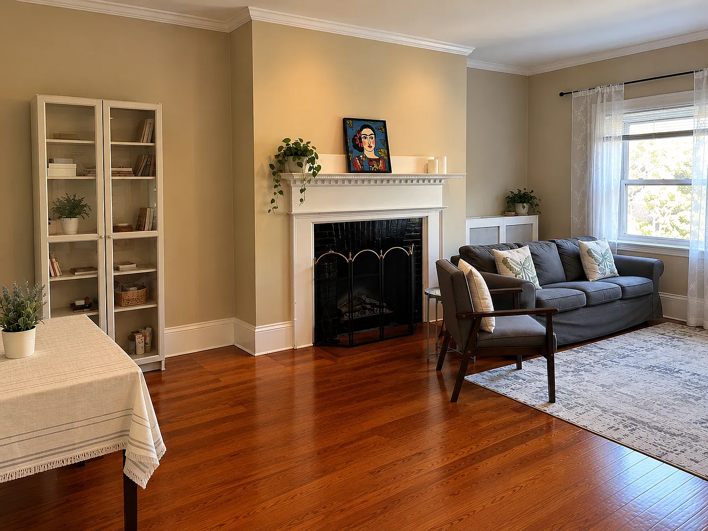 2 bed, 1000 sqft, $3,100 — Photo 2