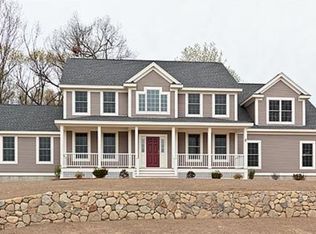 3 Paddock Ln, Westford, MA 01886