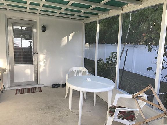 5th image of 8581 Seville Ct