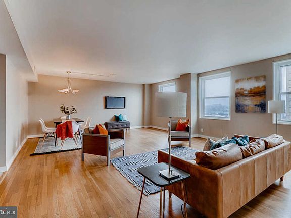 2nd image of 1101 Saint Paul St Unit 712