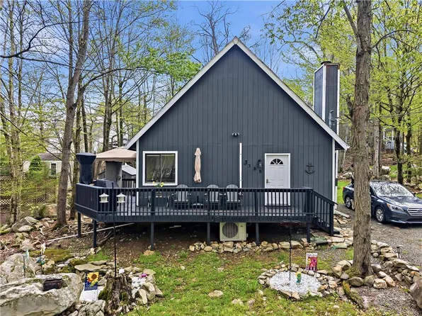9302 Fairmount Way, Tobyhanna, PA 18466