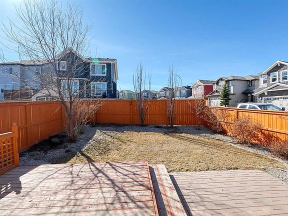 5th image of 107 Nolancrest Rise NW