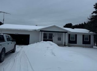 515 Thumb Lake Rd, Vanderbilt, MI 49795