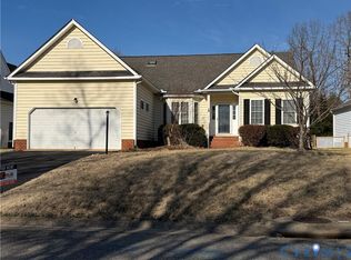 1355 Hawkins Wood Cir, Midlothian, VA 23114