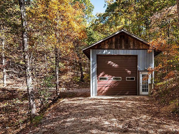 4th image of 4837 County Road 302