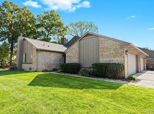 1861 Christy Ct, Rochester, MI 48309