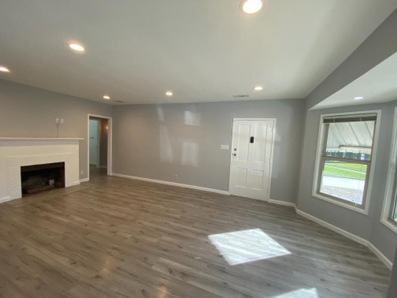 1st image of 6112 Carpenter Ave