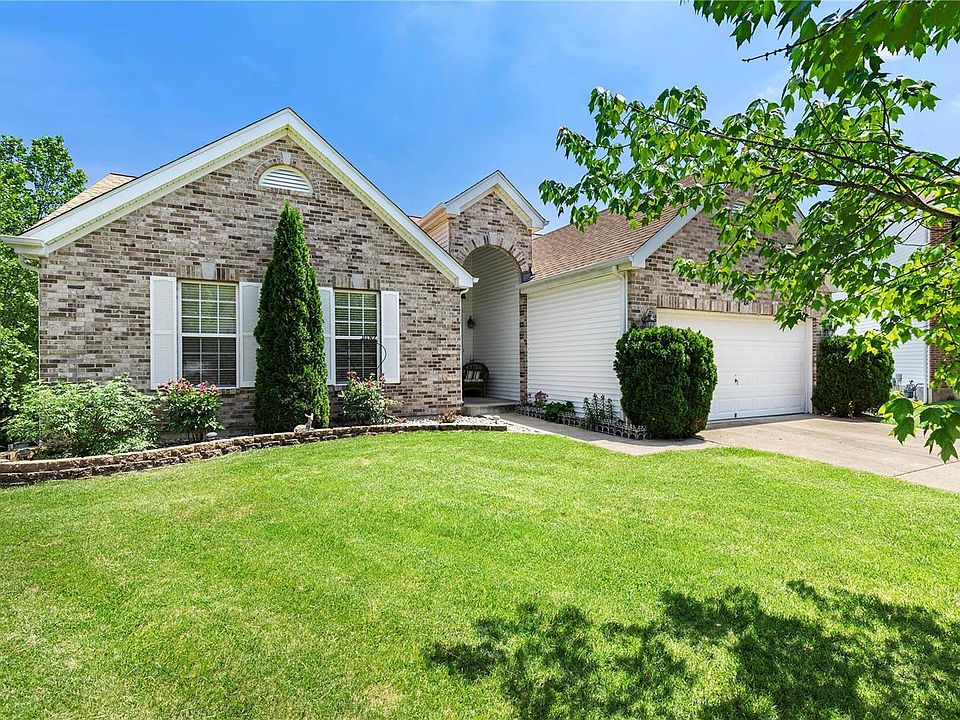 1st image of 104 Birchwood Trail Dr