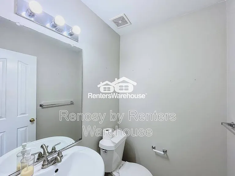 617 Lord Nelson Ct — Photo 13
