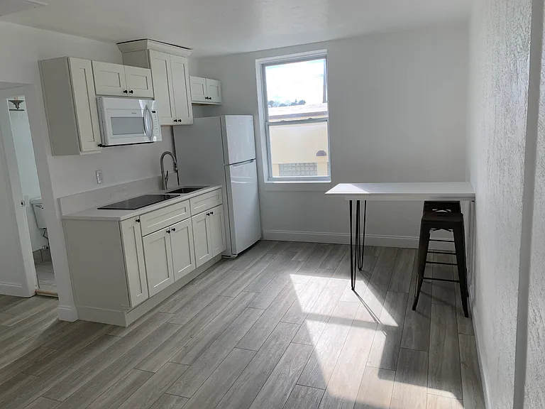 512 Canal St #3 — Photo 4