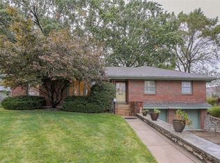 10412 E 32nd St S, Independence, MO 64052