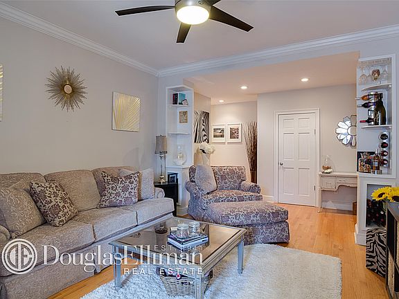 4th image of 16015 Powells Cove Blvd APT E204