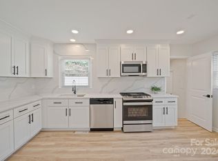 4415 Tipperary Pl, Charlotte, NC 28215