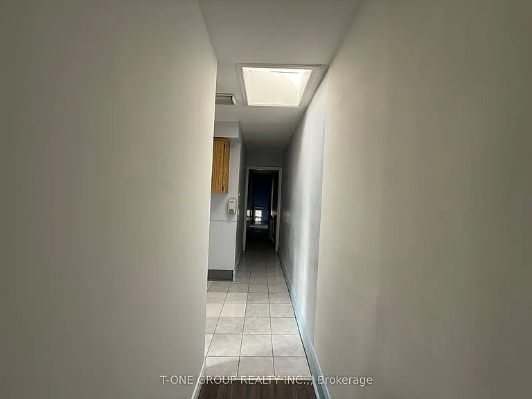 418 Royal York Rd #2 — Photo 14
