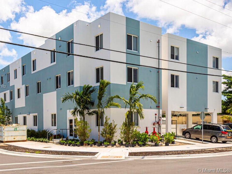 1st image of 3722 NW 20th Ave #103