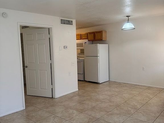 3rd image of 3028 N Castro Ave APT 3