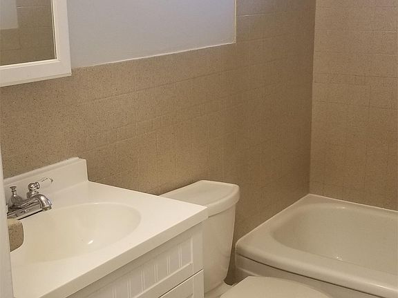 4th image of 24458 Palmetto Dr
