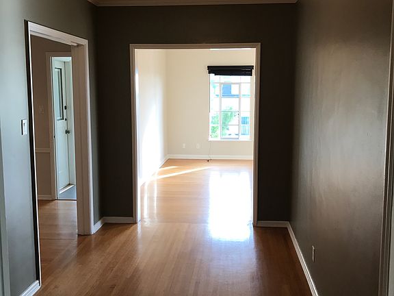 2nd image of 8223 Fountain Ave