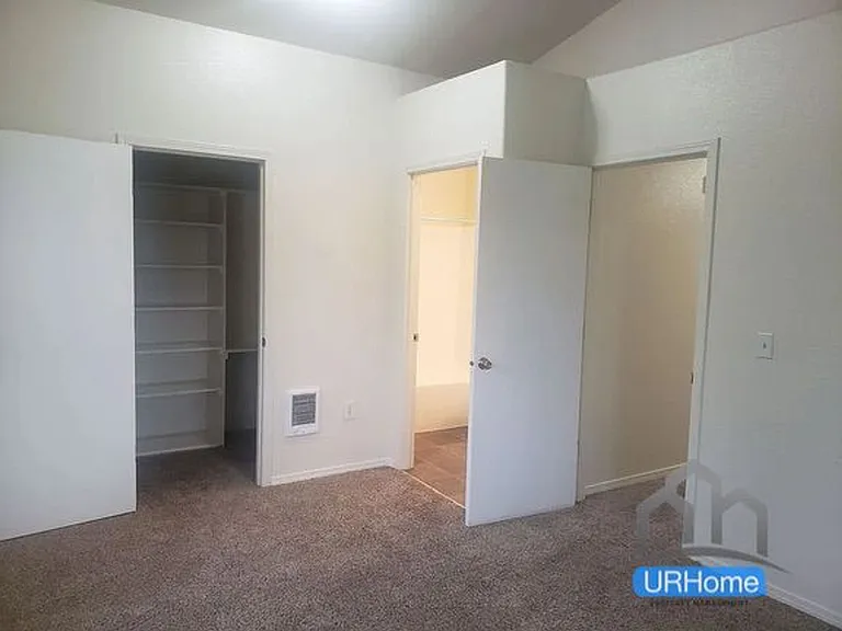 120 SE 143rd Ave — Photo 40