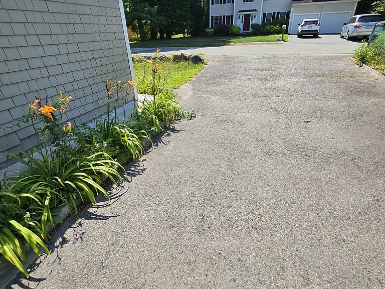 13 Otis St — Photo 21