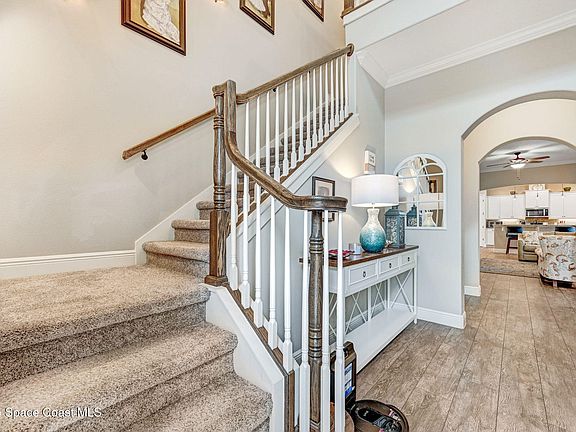 3rd image of 7072 Mercado Ln