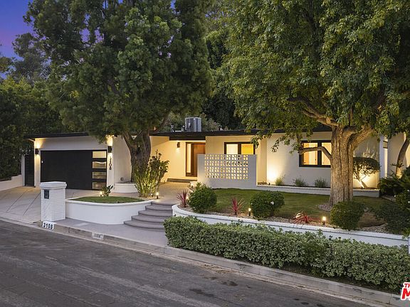 2nd image of 3108 Nichols Canyon Rd