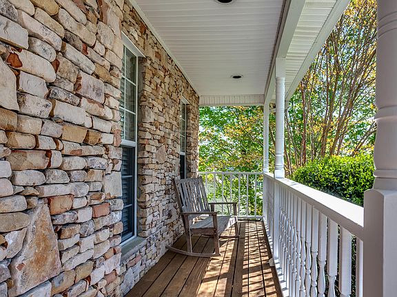 3rd image of 3712 Clayfield Ln