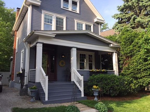 2nd image of 29 E Lakeview Ave