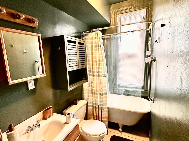 4253 Ridge Ave #2R — Photo 8