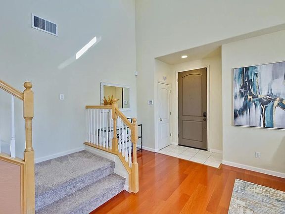 2nd image of 5882 Pala Mesa Dr