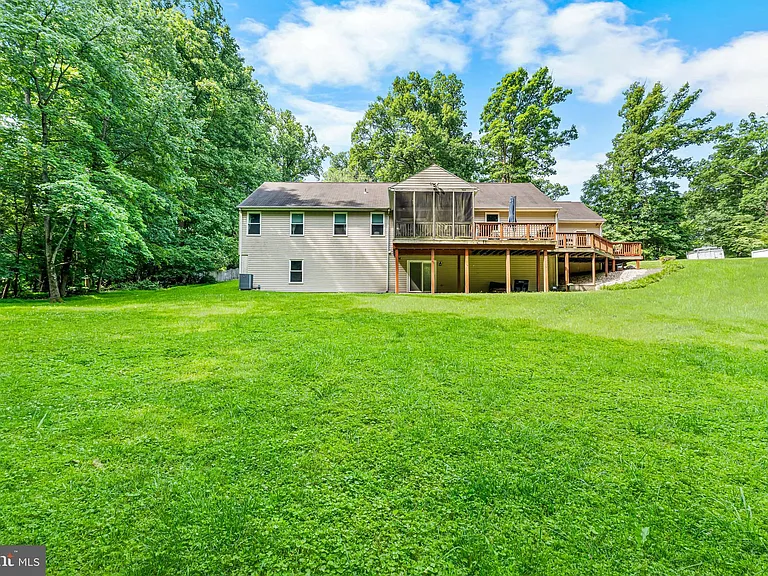 10870 Hammond Dr — Photo 47