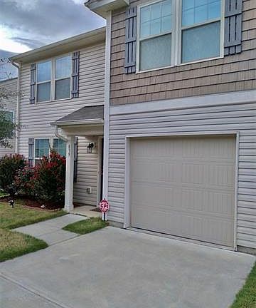 2nd image of 839 Sherman St #44