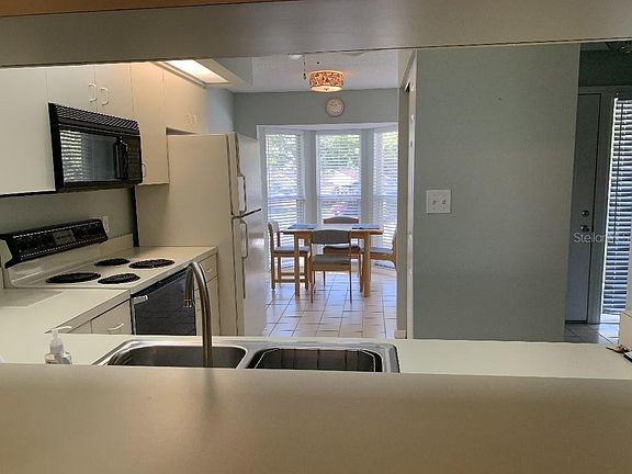 4th image of 801 Waterside Dr Unit 204
