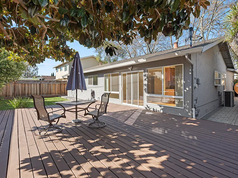 880 Hollenbeck Ave — Photo 15