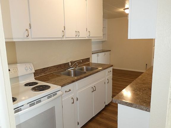 5th image of 822 1/2 S C St