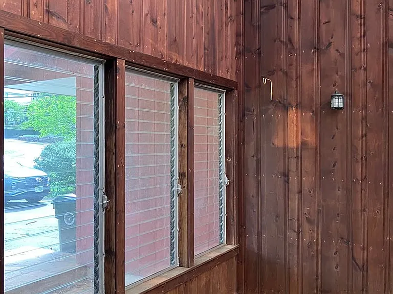 122 W Scanlon St — Photo 11