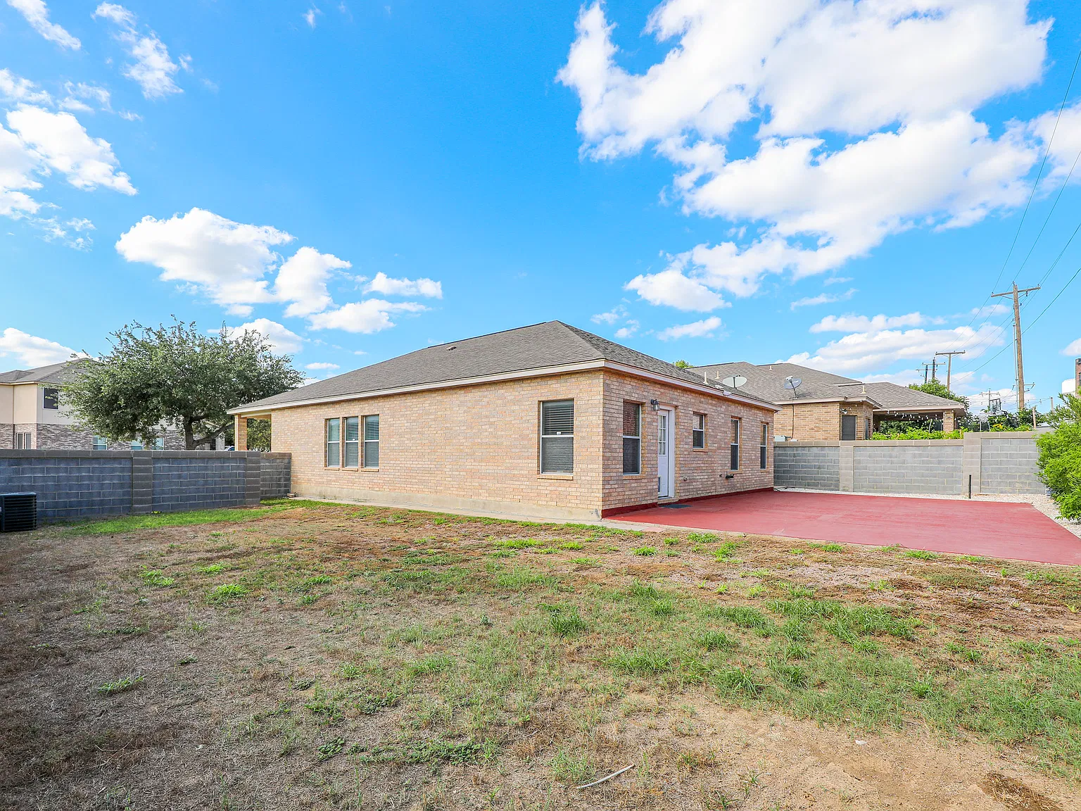 3 bed, 1650 sqft, $2,000 — Photo 4