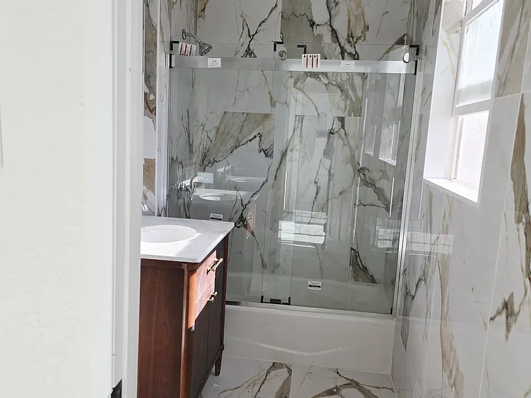 2230 E Ocean Blvd #7 — Photo 7