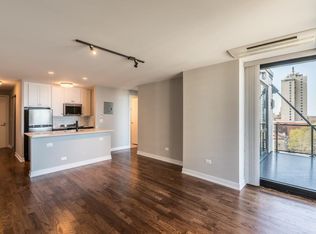 5916 N Sheridan Rd #414, Chicago, IL 60660